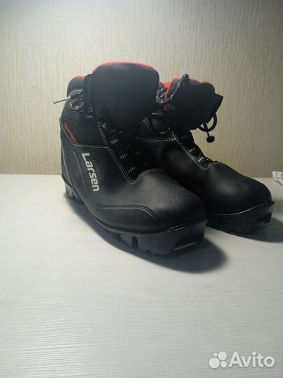 Лыжные ботинки Larsen