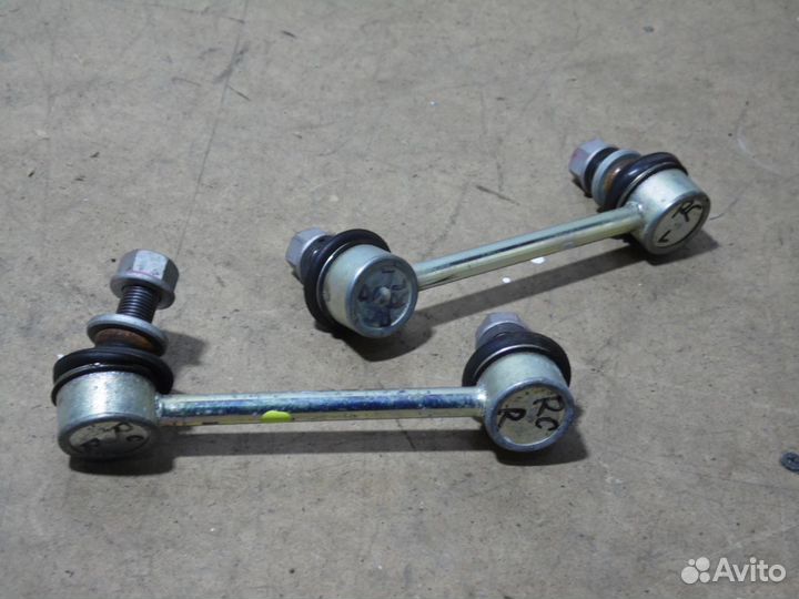 Задние стойки стабилизатора Лексус IS GS RC