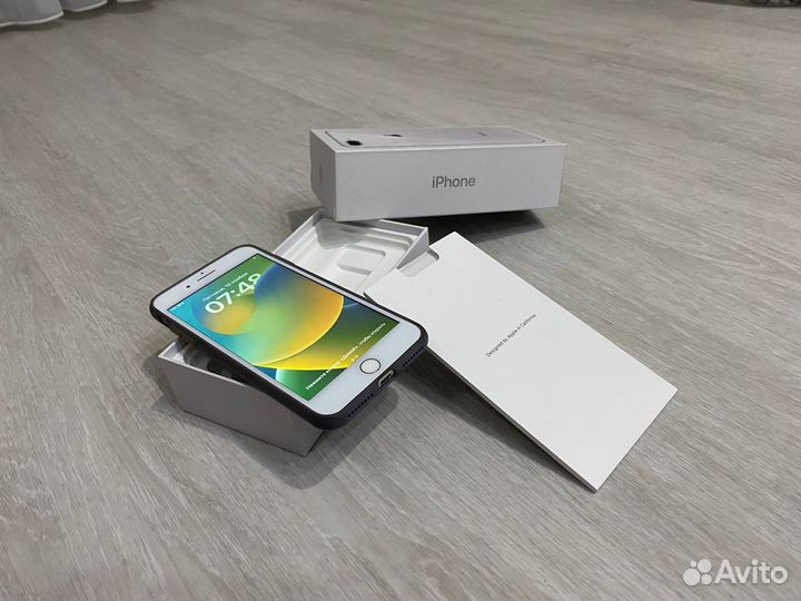iPhone 8 Plus, 128 ГБ