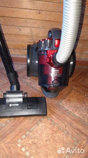 Пылесос vitek VT-1895R