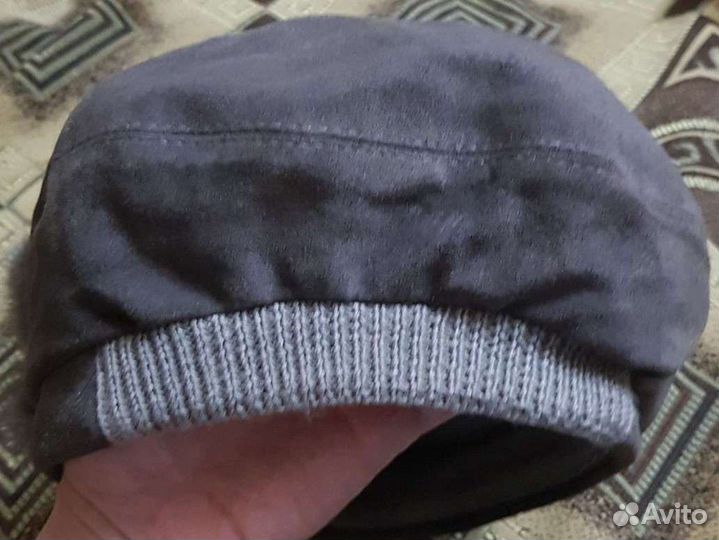 Берет замшевый женский
