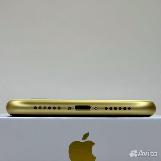 iPhone 11, 256 ГБ
