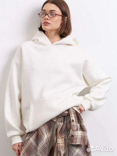 Худи женское белое