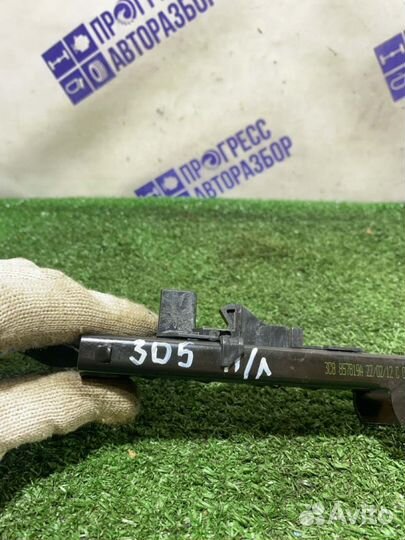 Механизм регулировки ремня безопасности передний