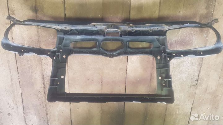 Понель передняя