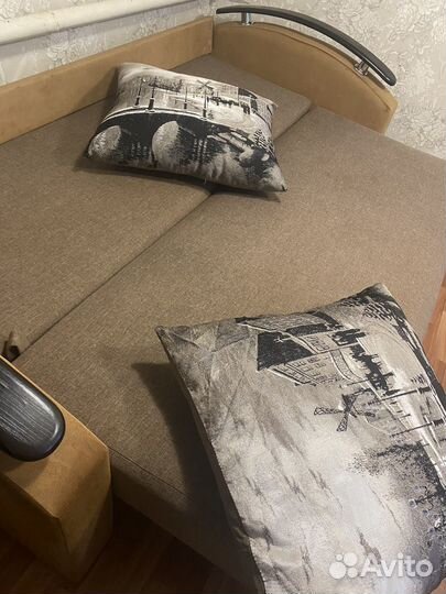 Диван прямой