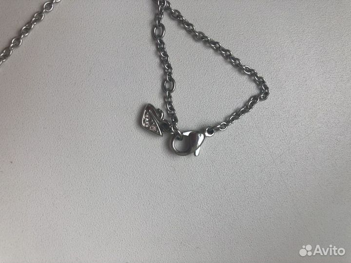 Колье Swarovski в идеальном состоянии