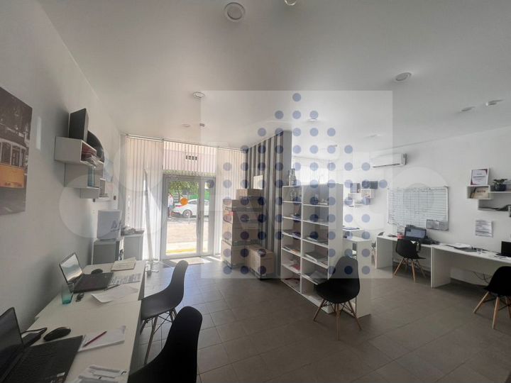 Коммерция 41 кв. м., ремонт, свой вход