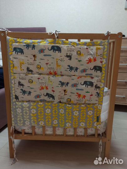 Кармашки на кроватку