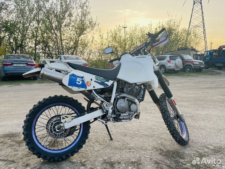Suzuki Djebel 250