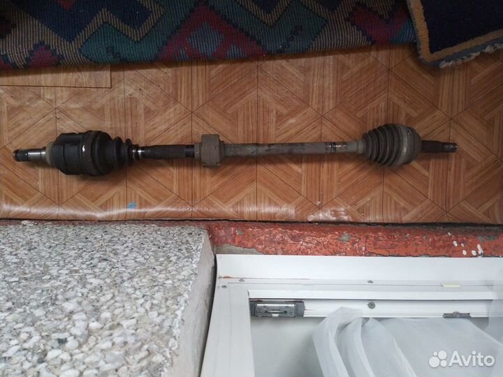 Правый передний привод тойота Wish 1.8