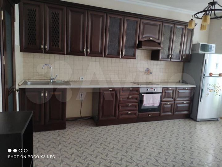 3-к. квартира, 125 м², 3/16 эт.