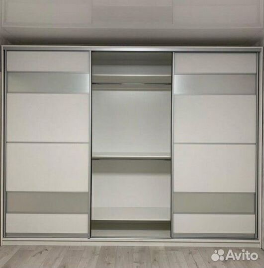 Шкафчик для ванной