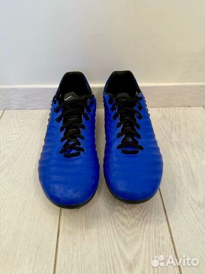 Футбольные бутсы nike tiempo pro