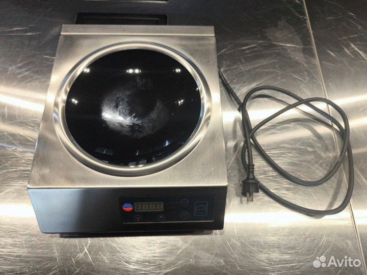 Плита индукционная Indokor in3500 wok