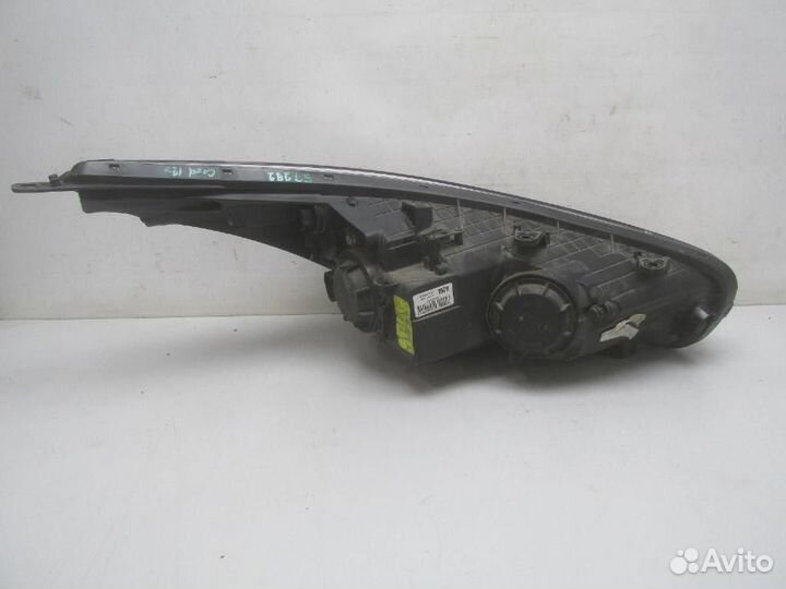 Фара левая Kia Ceed