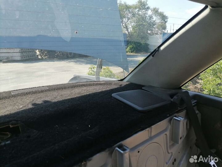 Задняя полка Audi 200 C3 Ауди 200 С3