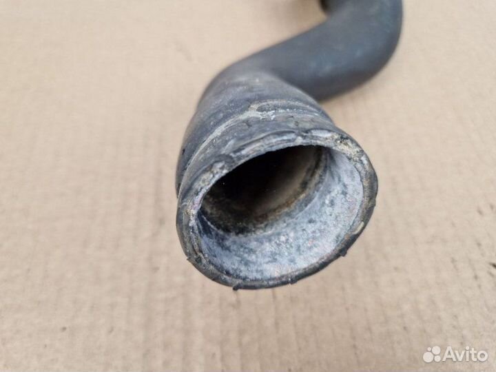 Патрубок охлаждения Opel Astra J A16XER 2010