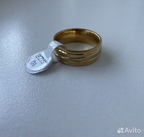 Титановое кольцо