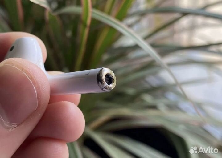 Беспроводные наушники Apple AirPods 2 Premium