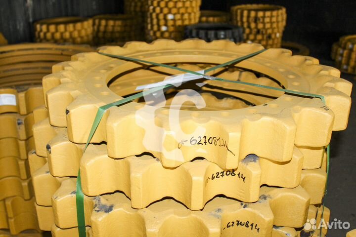 Звездочка R305LC-7 V81N8-10012V