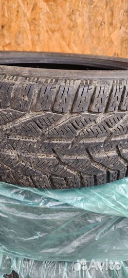 Kormoran Snow 215/50 R17