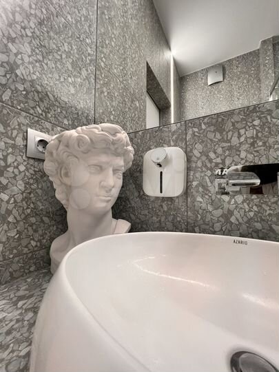 1-к. апартаменты, 65 м², 16/16 эт.