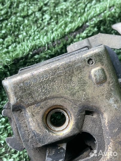 Замок двери VW Passat B4