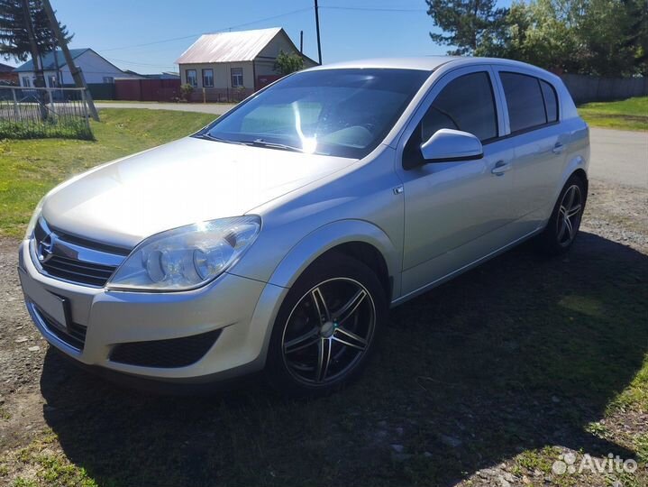 Opel Astra 1.6 МТ, 2013, 204 000 км