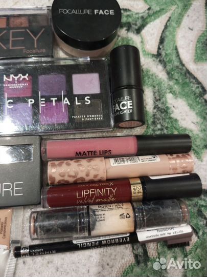 Набор косметики пакетом