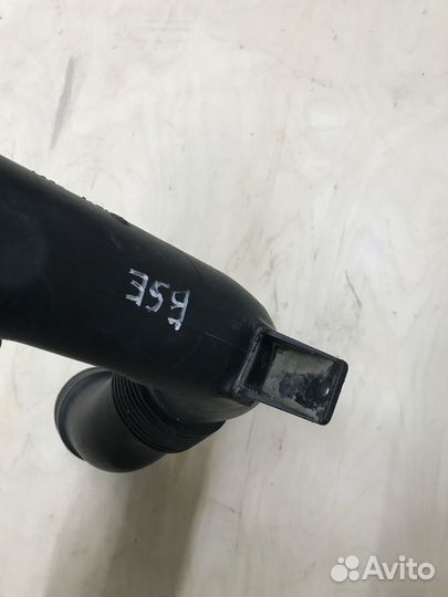 Патрубок воздушного фильтра 1.6 BSE,Golf 6