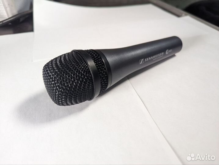 Sennheiser E835