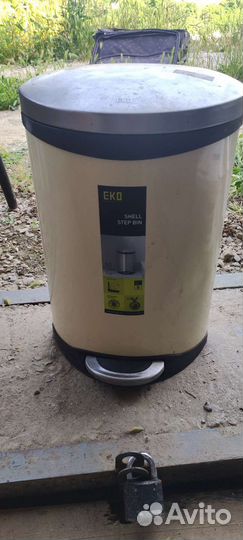 Продам мусорное ведро