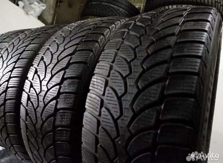 Bridgestone Blizzak LM-32 225/45 R17