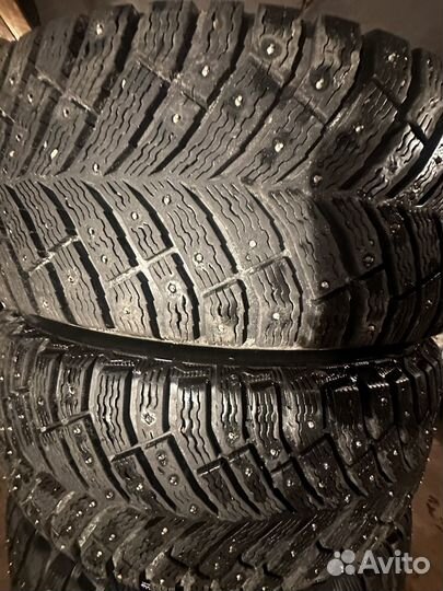 Michelin X-Ice North 4 SUV 235/65 R17 108