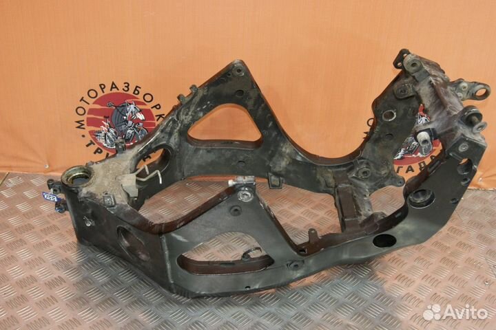 Рама Suzuki GSX-R600
