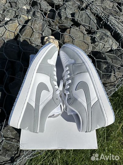 Nike Air Jordan 1 Low Wolf Grey Оригинал