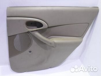 Обшивка (дверная карта) двери задней правой