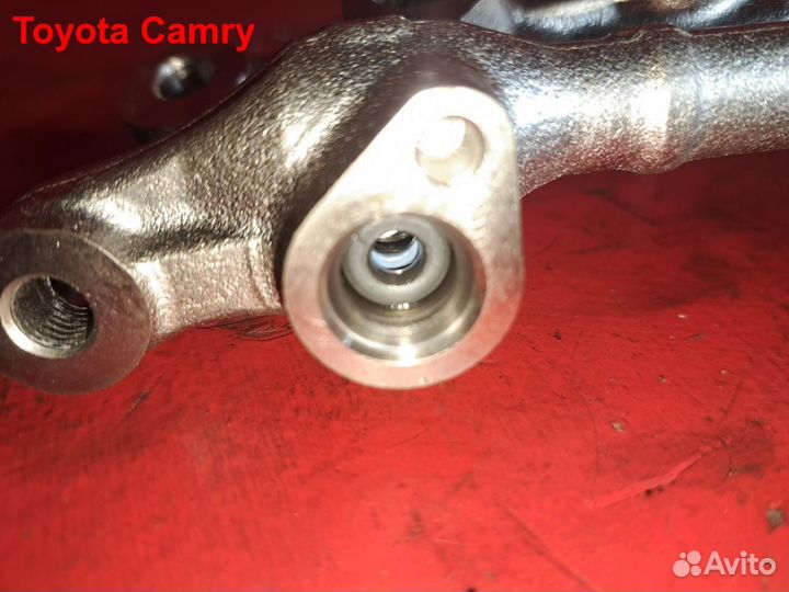 Топливная рампа 2GR-FKS Toyota Camry