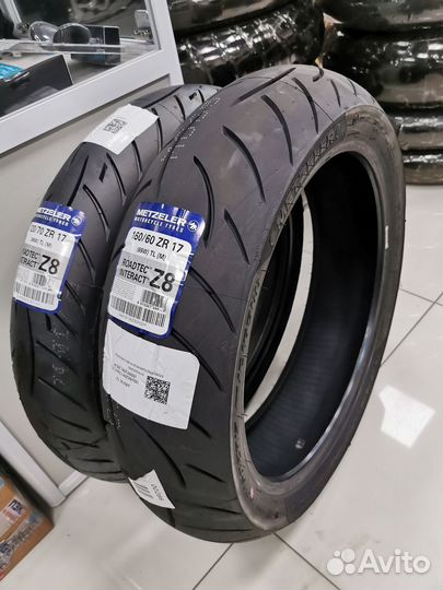 Metzeler Roadtec Z8 120/70-17 и 160/60-17