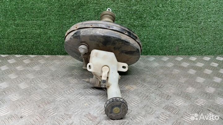 Главный тормозной цилиндр Mitsubishi Outlander