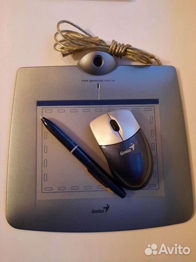 Графический планшет Genius MousePen