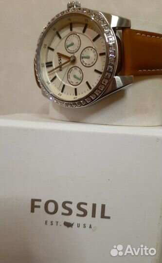 Часы наручные женские Fossil кожаный ремешок