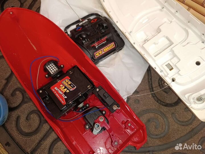 Радиоуправляемый катер