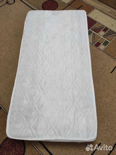 Детская кроватка с маятником +полный комплект