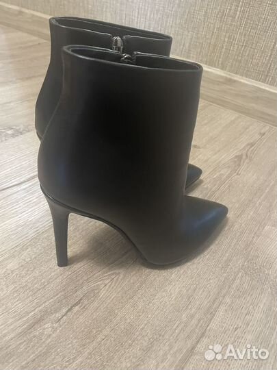 Ботильоны женские 36