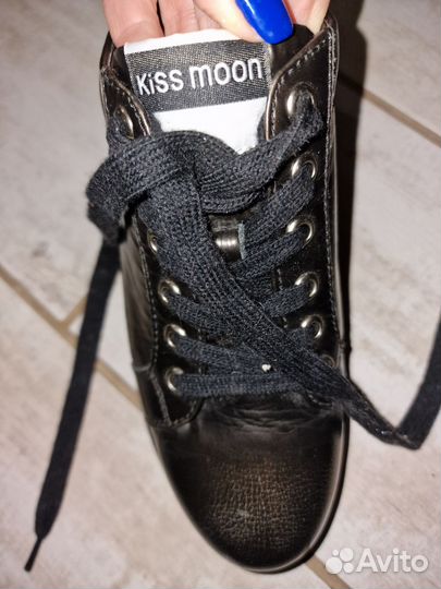 Полуботинки Kiss Moon женские