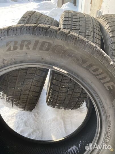 Bridgestone Blizzak VRX2 205/55 R16