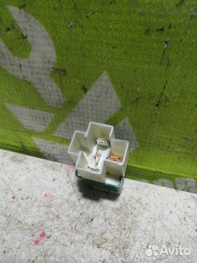 Реле Тойота Королла Е100