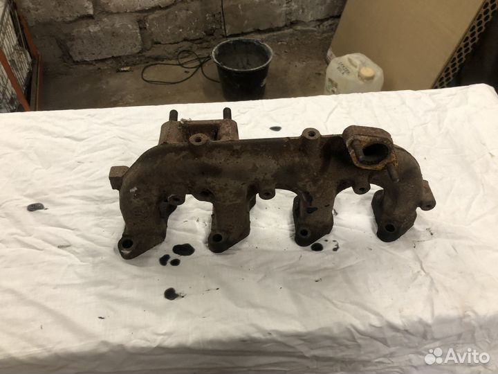 Выпускной коллектор Delica Spacegear L400